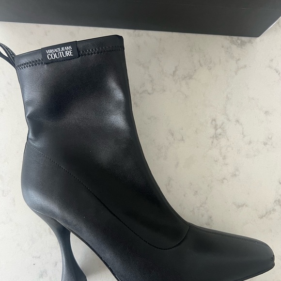 Like New Versace Jeans Couture Stretch Booties Black - Picture 7 of 9